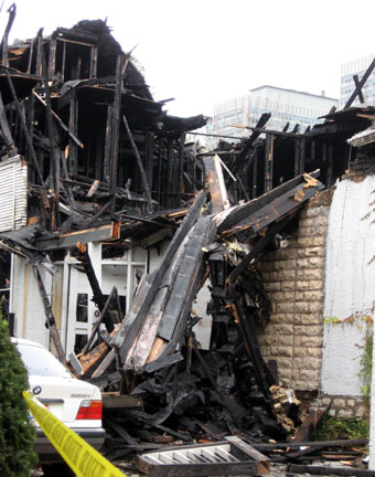 Adler and Sulivan's George M. Harvey House destroyed by fire