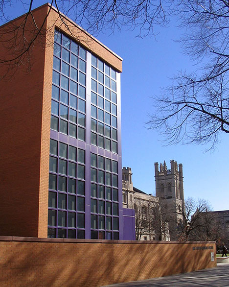 Max Palevsky Residential Commons, University of Chicago, Riccardo Legorreta, architect