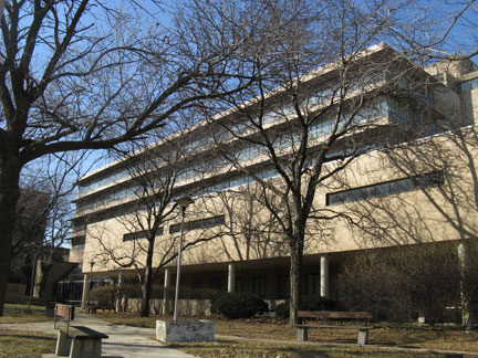 Kaplan Pavilion, Michael Reese Hospital, Loebl, Schlossman and Bennett architects, with Walter Gropius