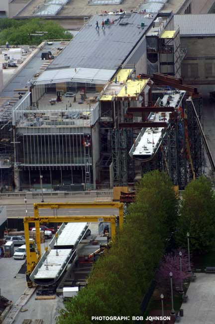 Nichols Bridgeway under construction in Chicago, Renzo Piano, architect