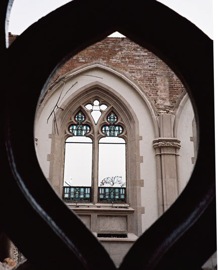 Holy Souls' End - the demolition of a chapel on Chicago's Lake Shore Drive